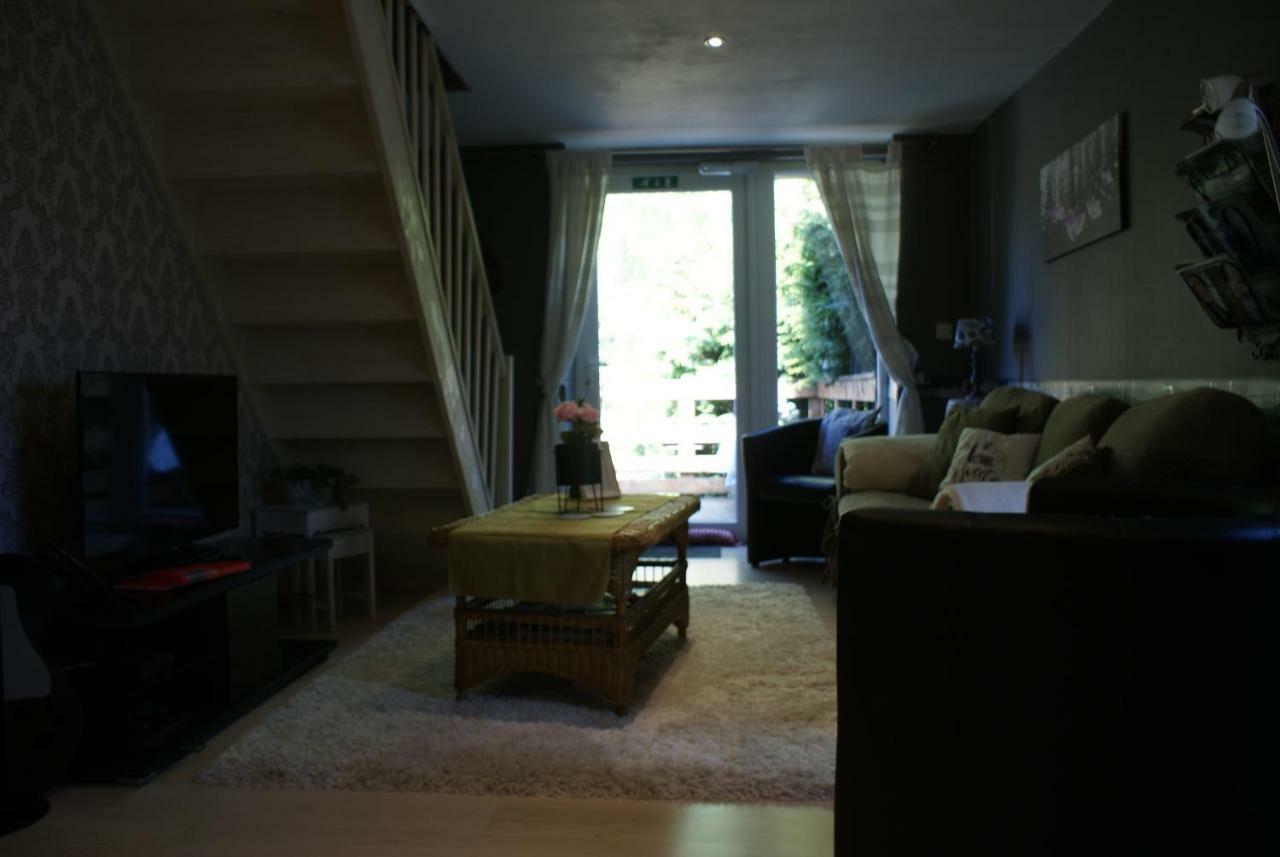 Le Gite De L Ourthe Ortheuville Exterior photo